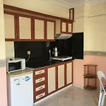 Yagmur Apart Hotel מלון דירות *