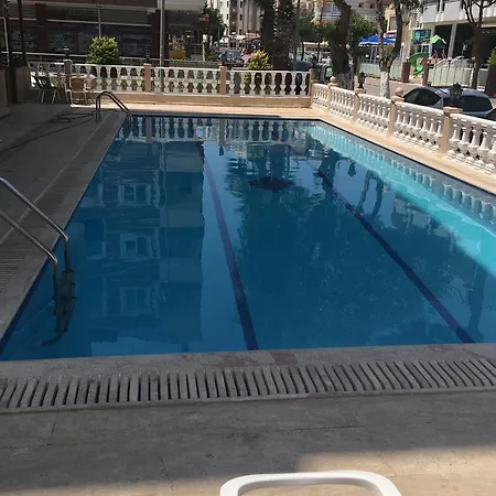 Yagmur Apart Hotel 公寓式酒店 *